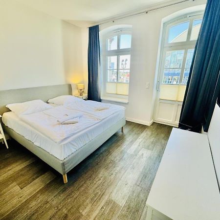 Ferienwohnung Vormann Jantzen, direkt am Leuchtturm Rostock Exterior foto