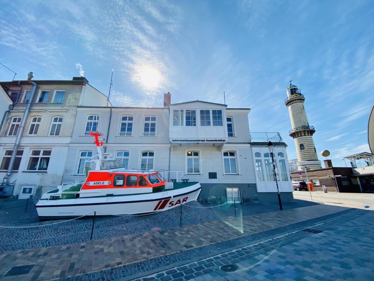 Ferienwohnung Vormann Jantzen, direkt am Leuchtturm Rostock Exterior foto